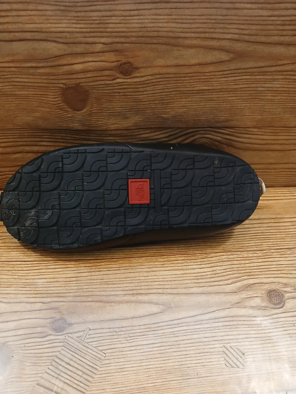 The North Face Quilted Insulated And Waterproof Men's Slip-On Loafer - Navy Blue